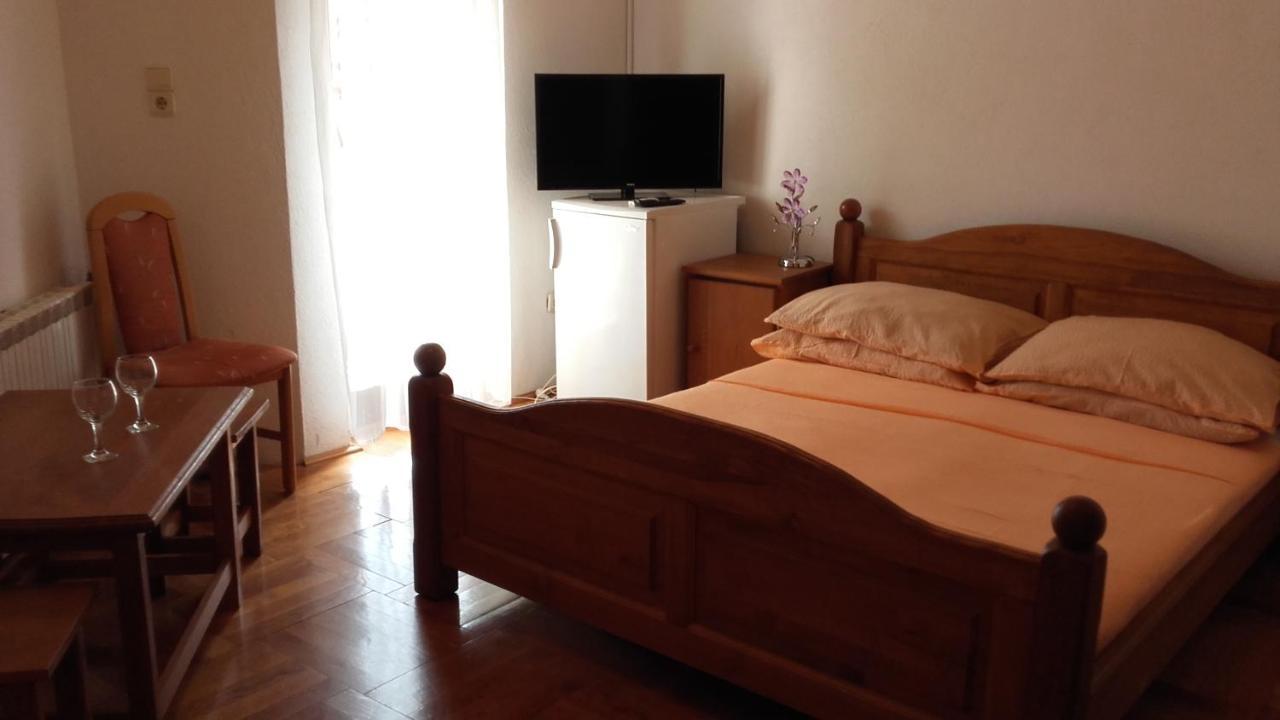 Villa Mateja Donji Okrug  Ngoại thất bức ảnh