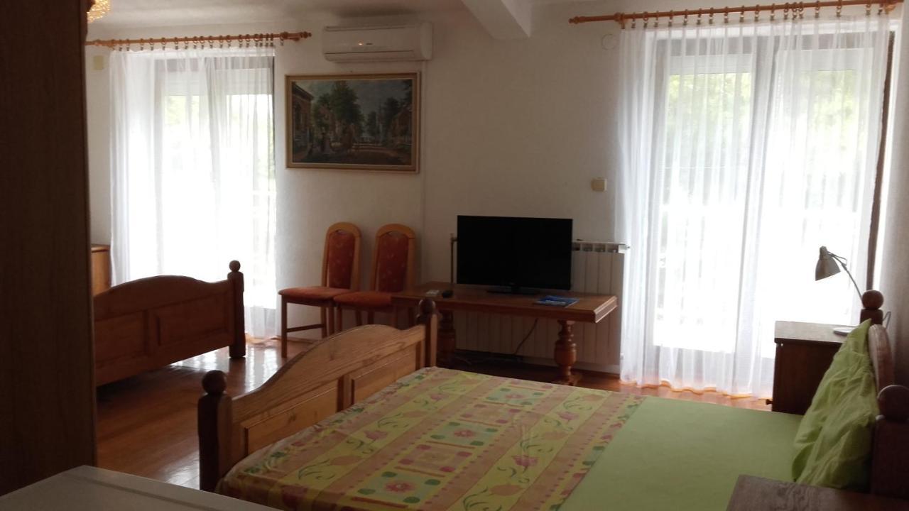 Villa Mateja Donji Okrug  Ngoại thất bức ảnh